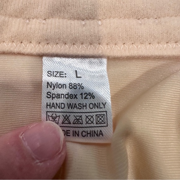 Amazon Cream Post-Surgical Bra with Wide Straps and Scoop Neckline Size Large - Picture 10 of 10